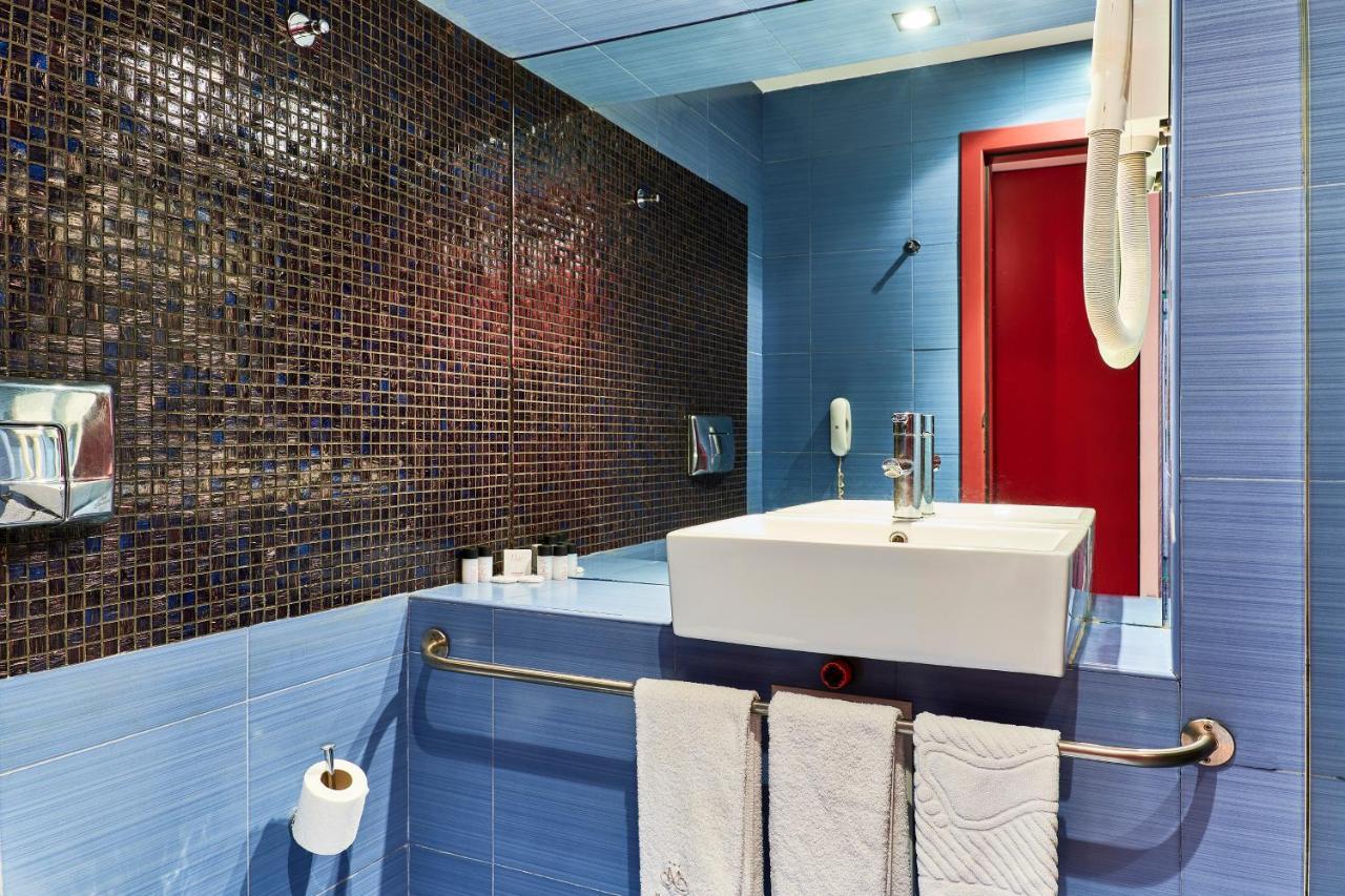 Monet Hotel Plovdiv Buitenkant foto