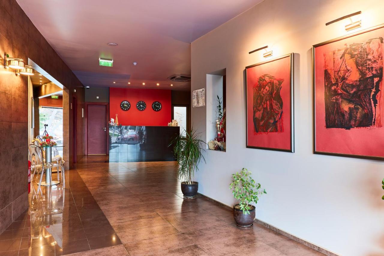 Monet Hotel Plovdiv Buitenkant foto